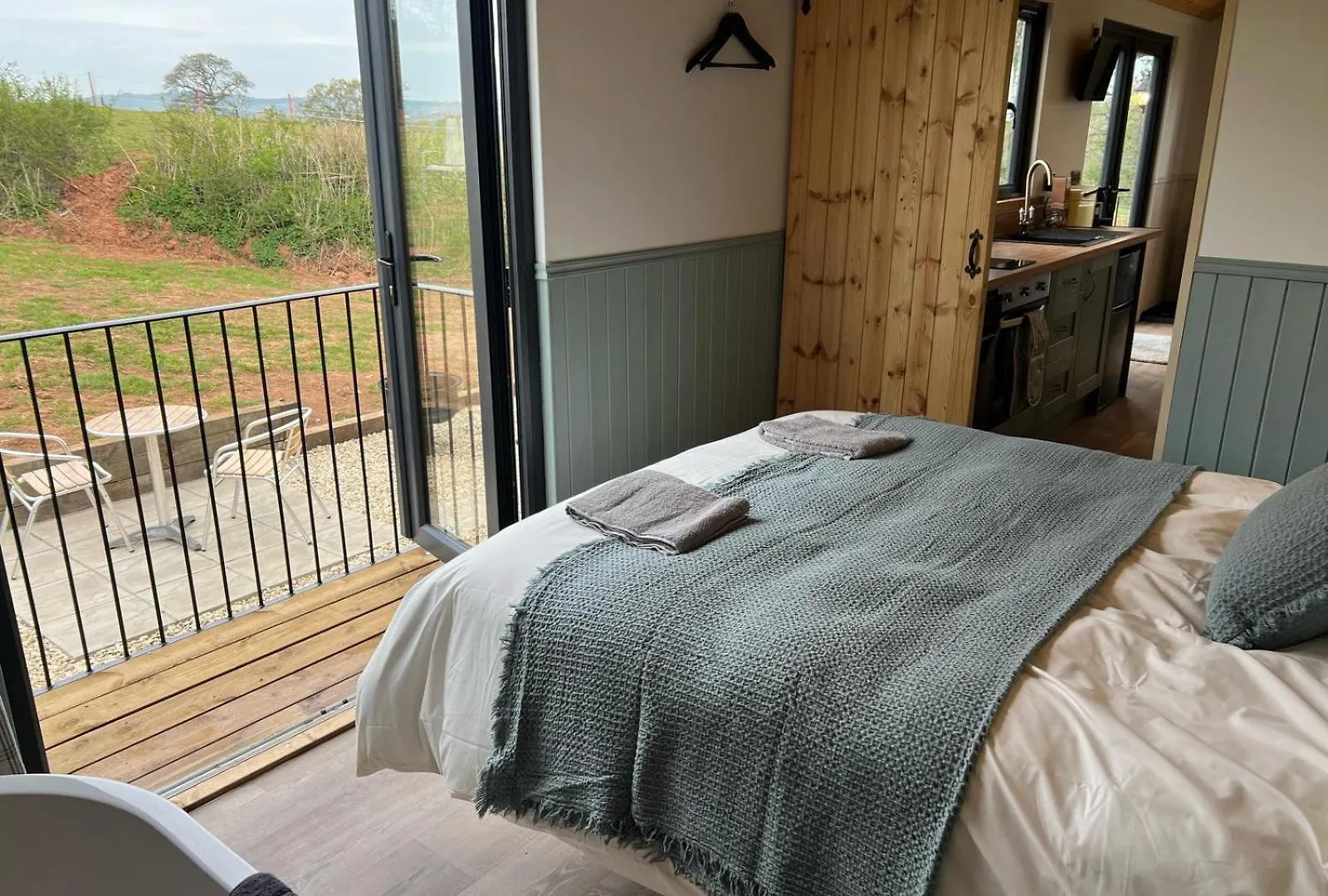 Bramley Shepherds Hut - Whimple Apartment